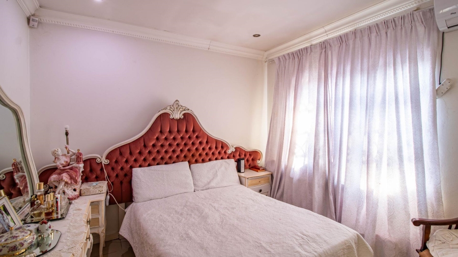 4 Bedroom Property for Sale in Kibler Park Gauteng