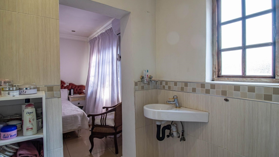 4 Bedroom Property for Sale in Kibler Park Gauteng