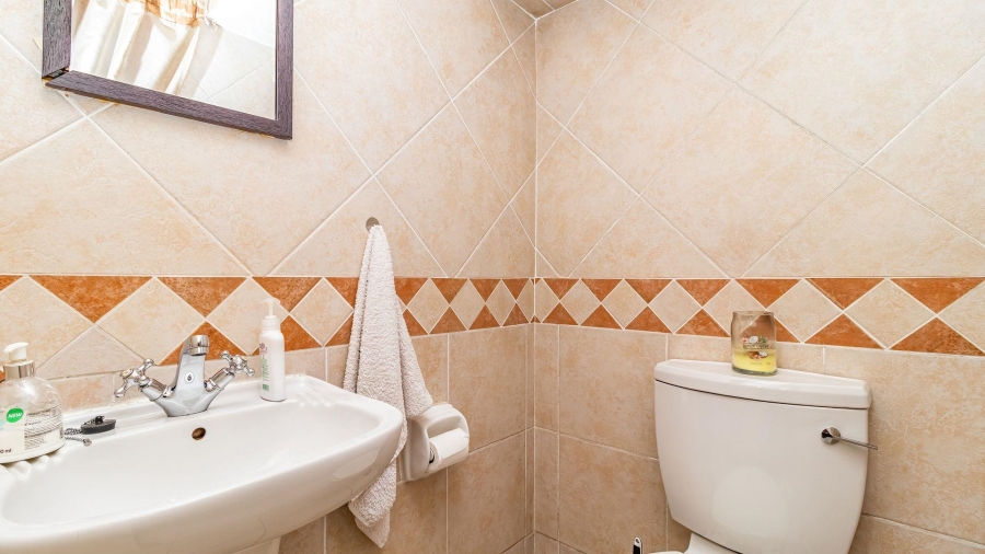 4 Bedroom Property for Sale in Bartlett Gauteng