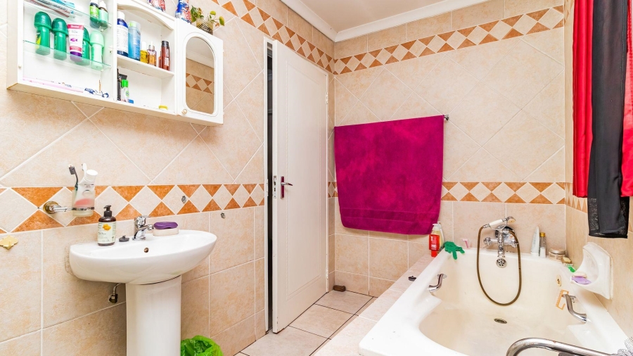 4 Bedroom Property for Sale in Bartlett Gauteng