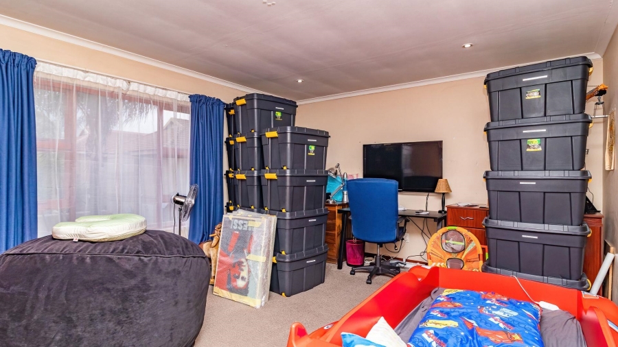 4 Bedroom Property for Sale in Bartlett Gauteng