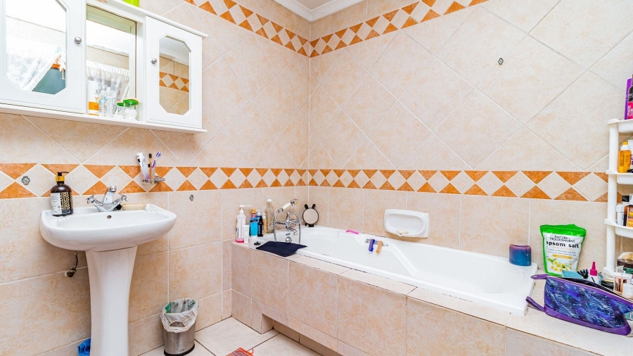 4 Bedroom Property for Sale in Bartlett Gauteng