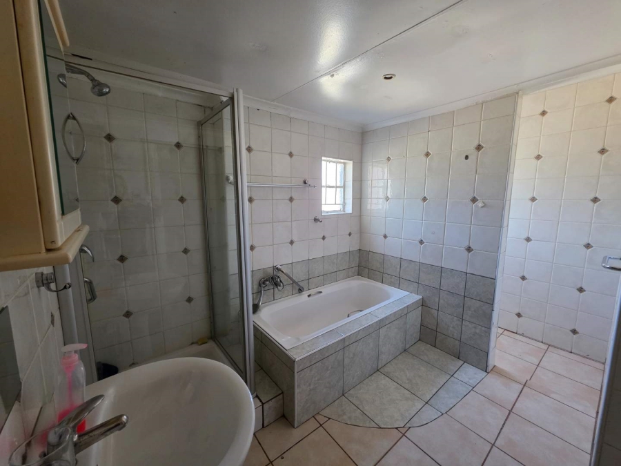 3 Bedroom Property for Sale in Northmead Gauteng