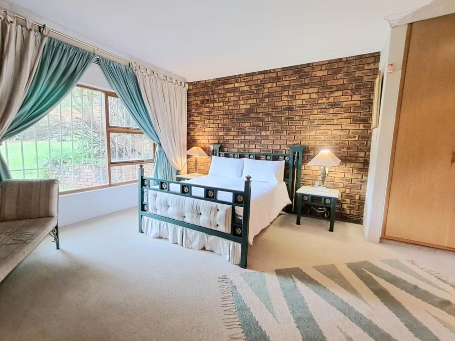 3 Bedroom Property for Sale in Mulbarton Gauteng