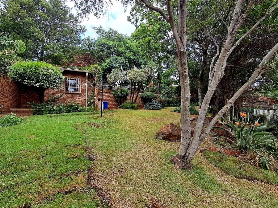 3 Bedroom Property for Sale in Mulbarton Gauteng