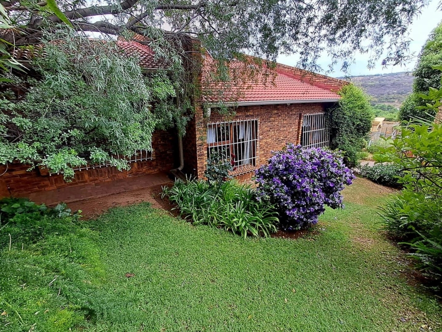 3 Bedroom Property for Sale in Mulbarton Gauteng