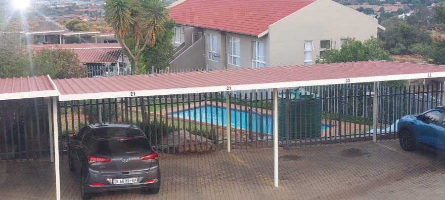 To Let 2 Bedroom Property for Rent in South Crest Gauteng
