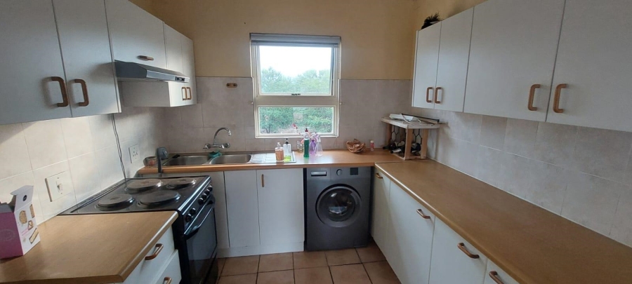 To Let 2 Bedroom Property for Rent in South Crest Gauteng