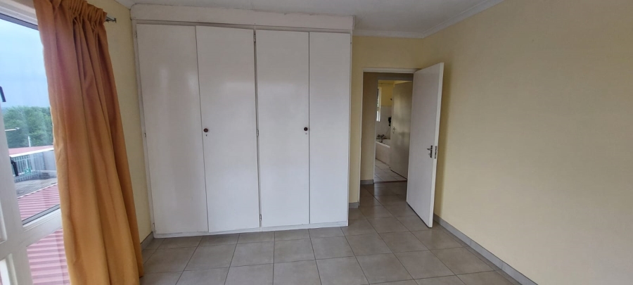 To Let 2 Bedroom Property for Rent in South Crest Gauteng