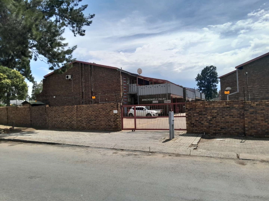 3 Bedroom Property for Sale in Brackendowns Gauteng