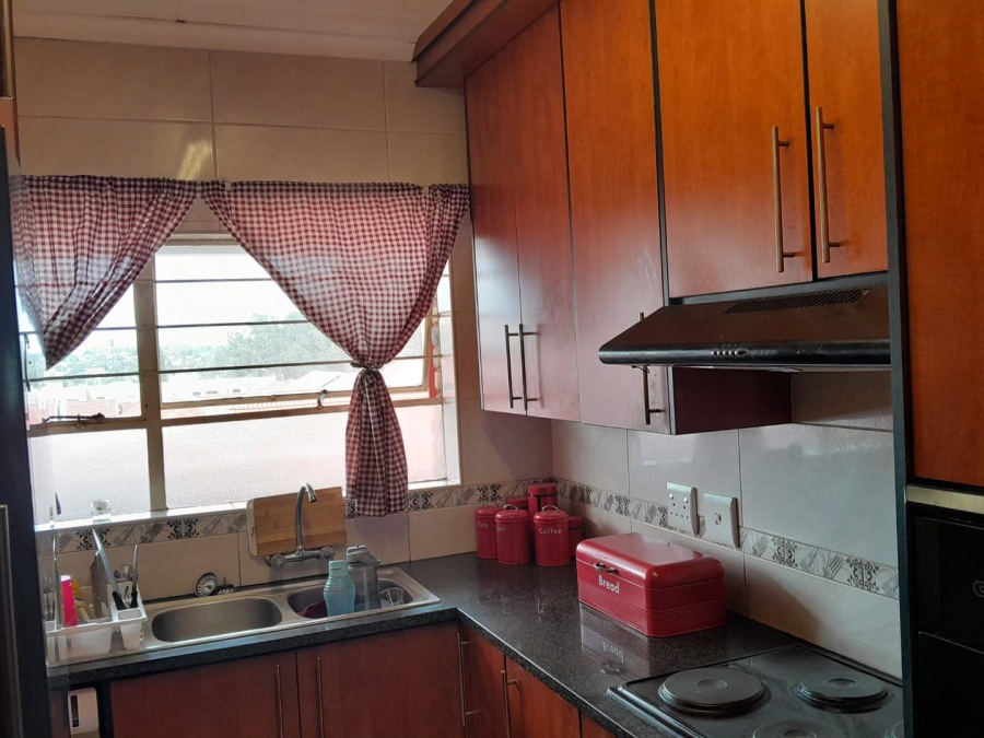 3 Bedroom Property for Sale in Brackendowns Gauteng