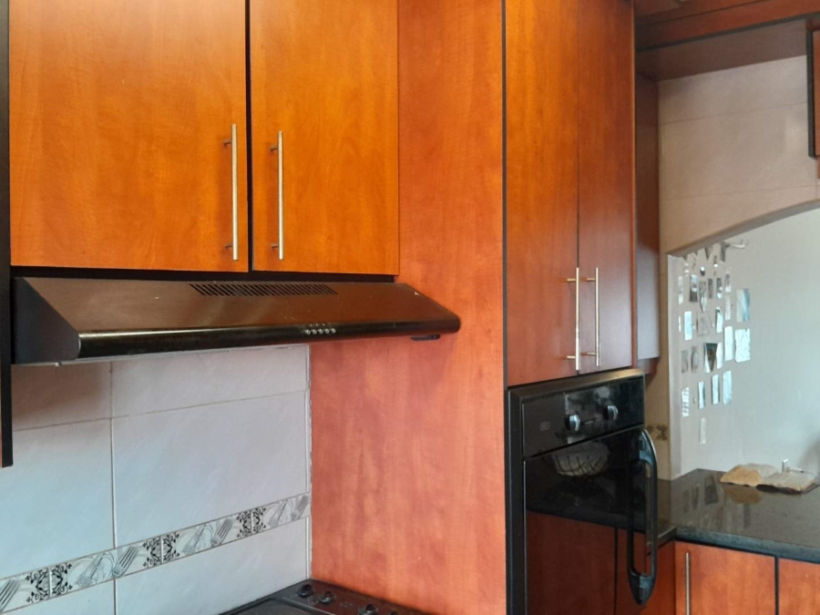 3 Bedroom Property for Sale in Brackendowns Gauteng