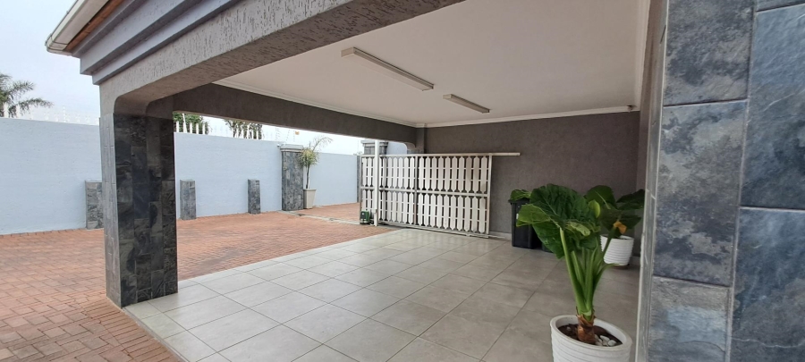 14 Bedroom Property for Sale in Bassonia Gauteng
