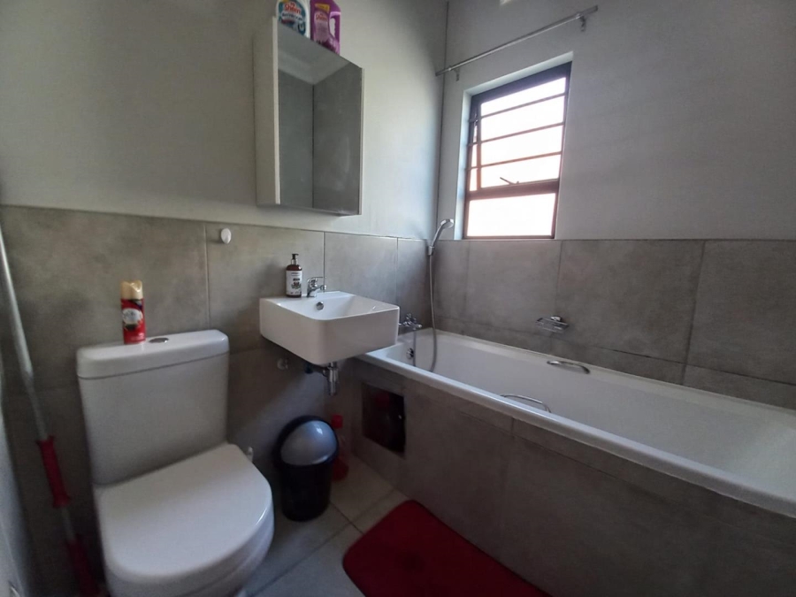 3 Bedroom Property for Sale in South Hills Gauteng