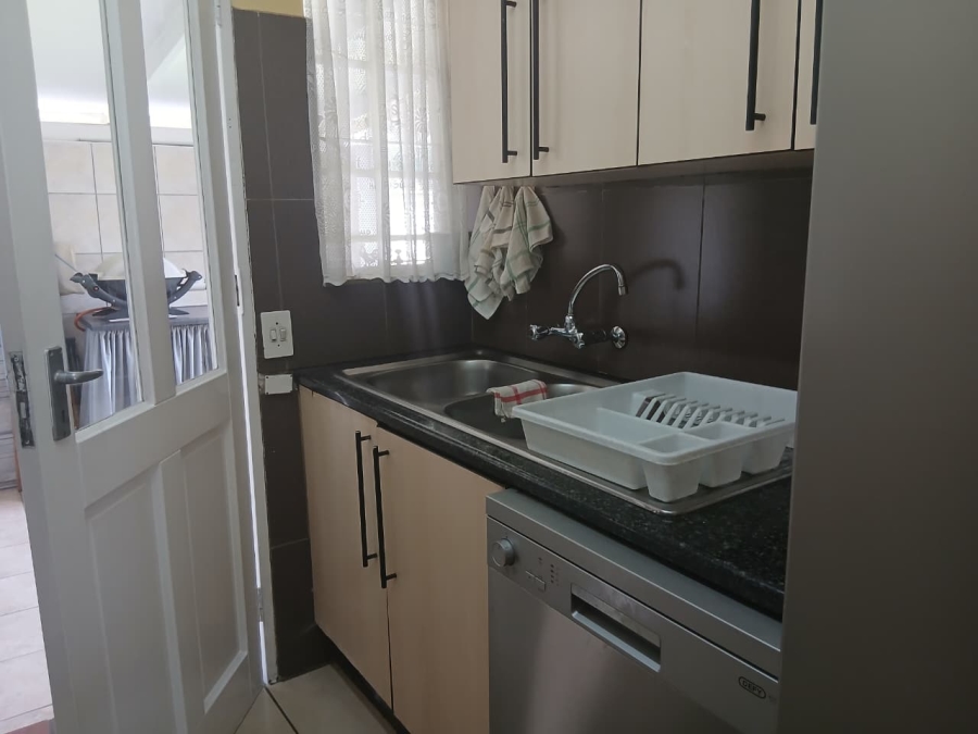 2 Bedroom Property for Sale in Albertsdal Gauteng