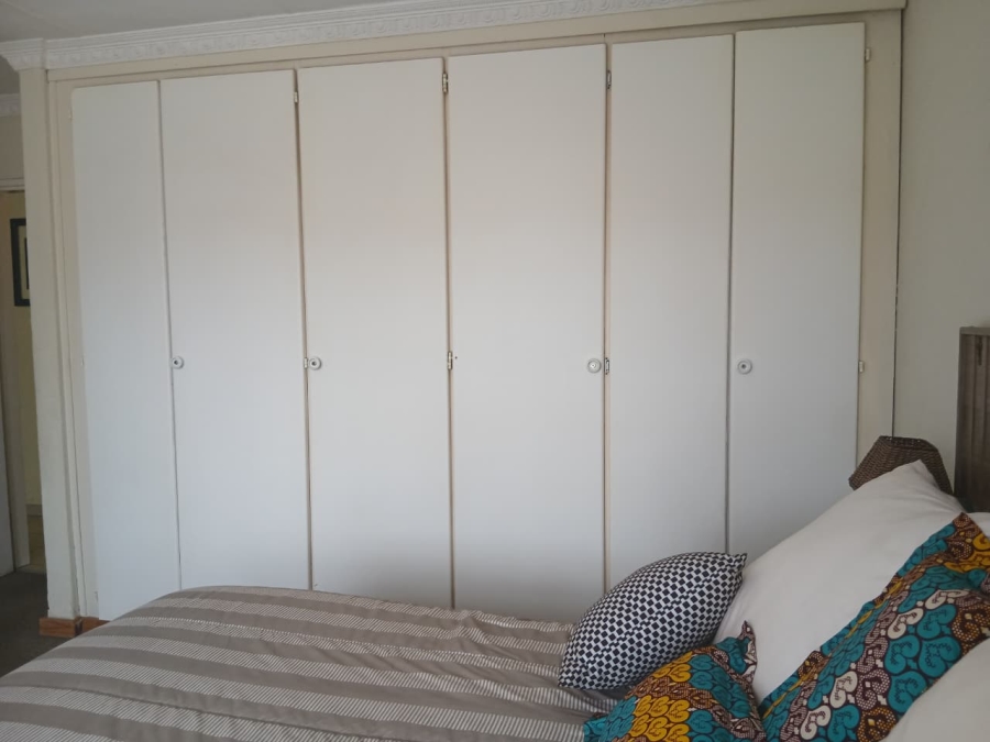 2 Bedroom Property for Sale in Albertsdal Gauteng