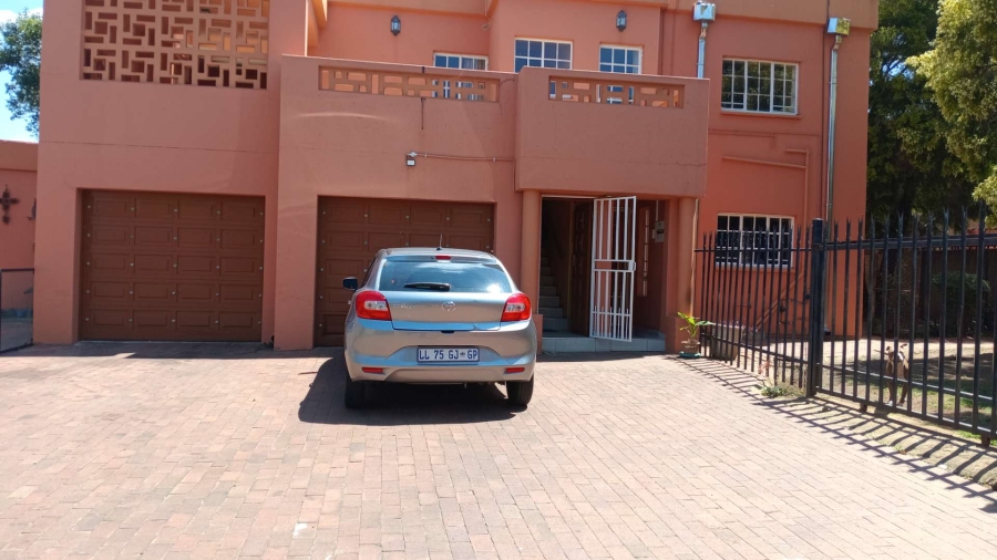 3 Bedroom Property for Sale in Brackendowns Gauteng