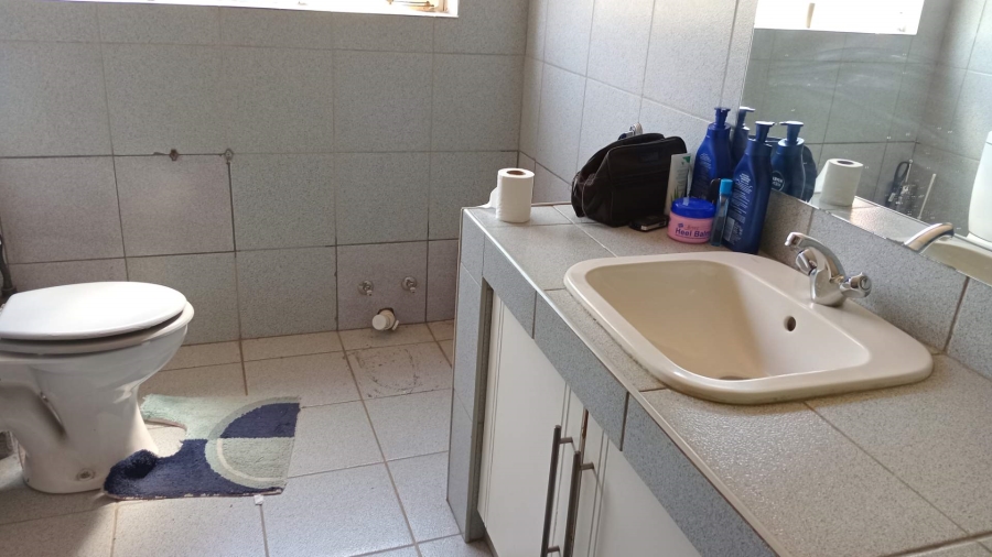 3 Bedroom Property for Sale in Brackendowns Gauteng