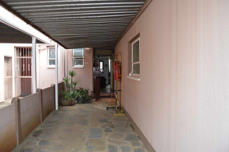 2 Bedroom Property for Sale in Brackenhurst Gauteng