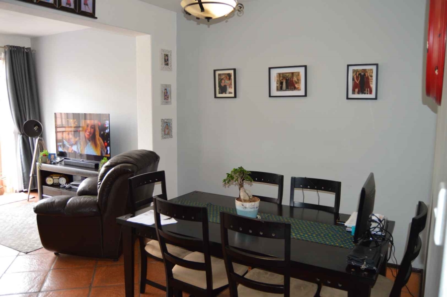 2 Bedroom Property for Sale in Brackenhurst Gauteng