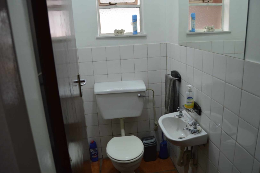 2 Bedroom Property for Sale in Brackenhurst Gauteng