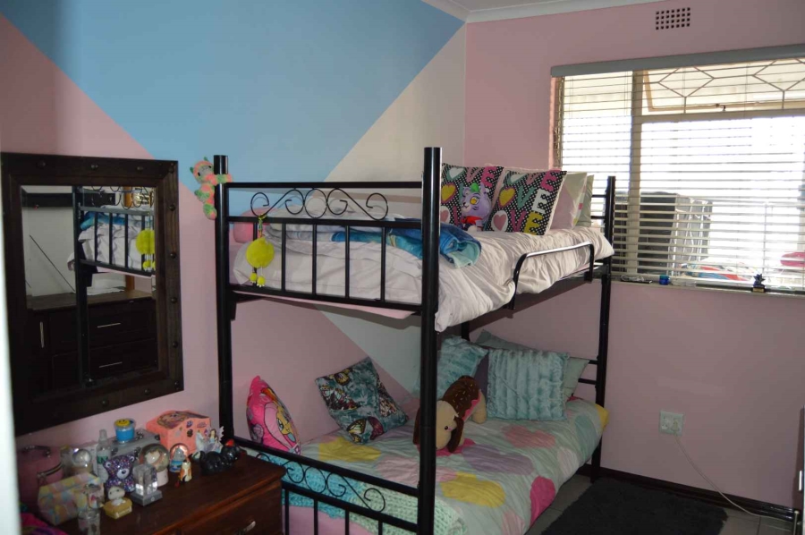 2 Bedroom Property for Sale in Brackenhurst Gauteng