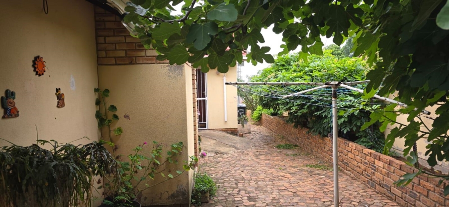 3 Bedroom Property for Sale in Tulisa Park Gauteng