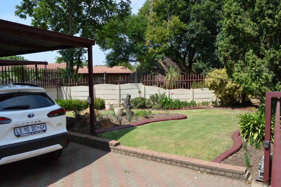 4 Bedroom Property for Sale in Brackenhurst Gauteng