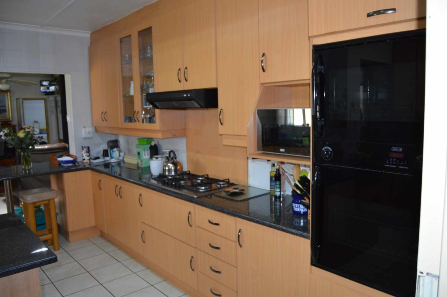 4 Bedroom Property for Sale in Brackenhurst Gauteng