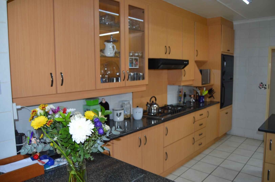 4 Bedroom Property for Sale in Brackenhurst Gauteng