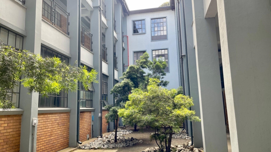 1 Bedroom Property for Sale in Braamfontein Gauteng