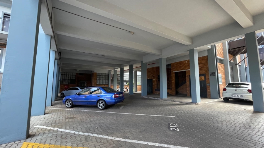 1 Bedroom Property for Sale in Braamfontein Gauteng