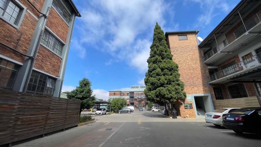 1 Bedroom Property for Sale in Braamfontein Gauteng