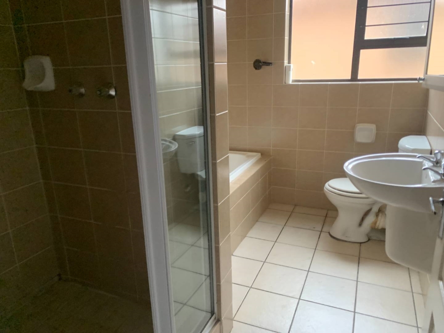 2 Bedroom Property for Sale in Winchester Hills Gauteng