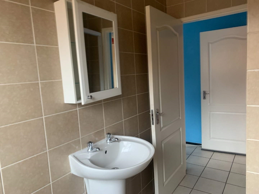 2 Bedroom Property for Sale in Winchester Hills Gauteng