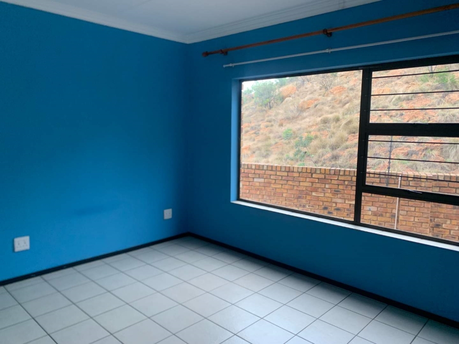 2 Bedroom Property for Sale in Winchester Hills Gauteng