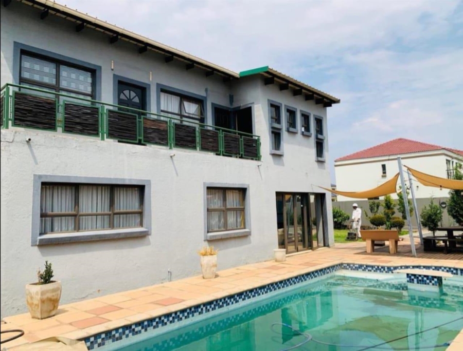 4 Bedroom Property for Sale in Theresa Park Gauteng