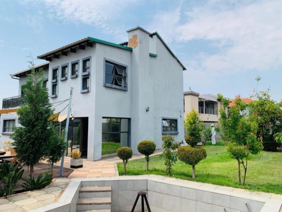 4 Bedroom Property for Sale in Theresa Park Gauteng