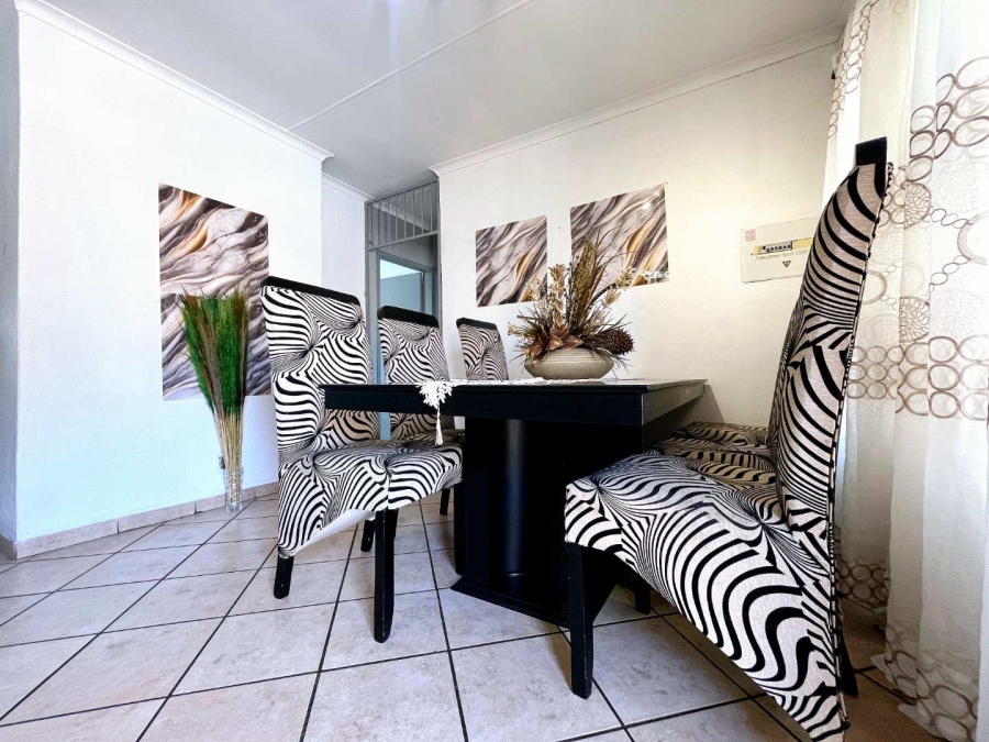 2 Bedroom Property for Sale in Willow Park Manor Gauteng