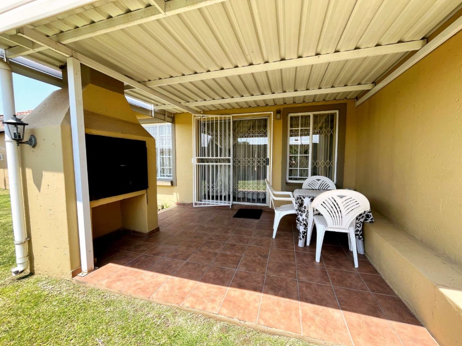 2 Bedroom Property for Sale in Willow Park Manor Gauteng