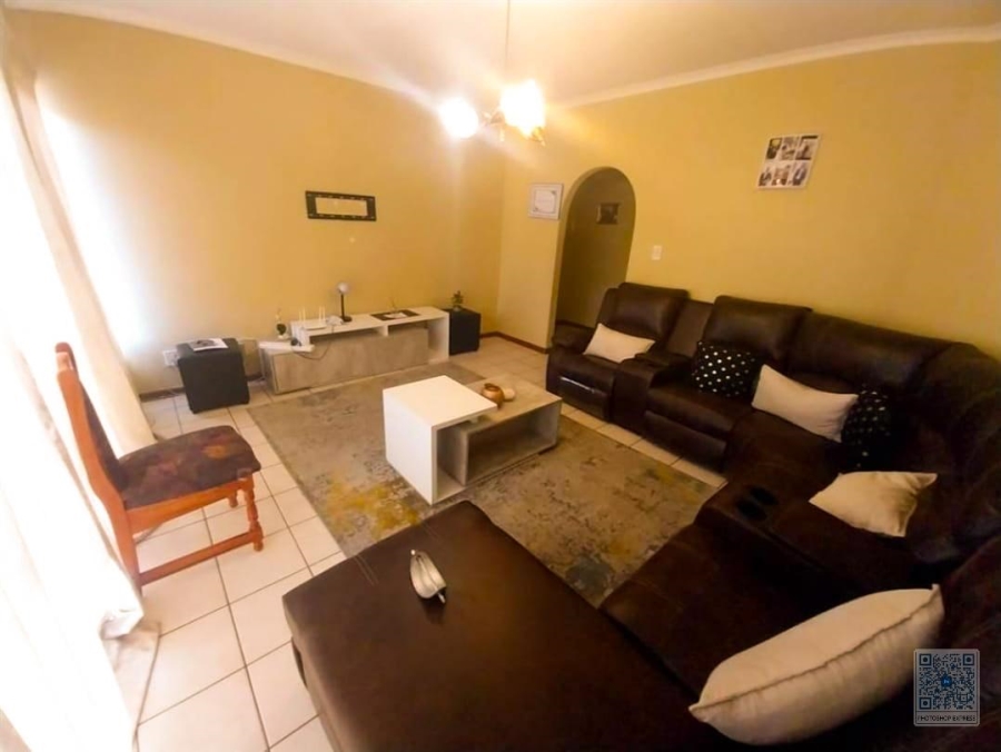 3 Bedroom Property for Sale in Birchleigh North Gauteng