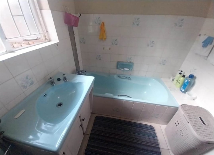 3 Bedroom Property for Sale in Birchleigh North Gauteng