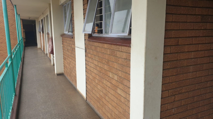 1 Bedroom Property for Sale in Sunnyside Gauteng