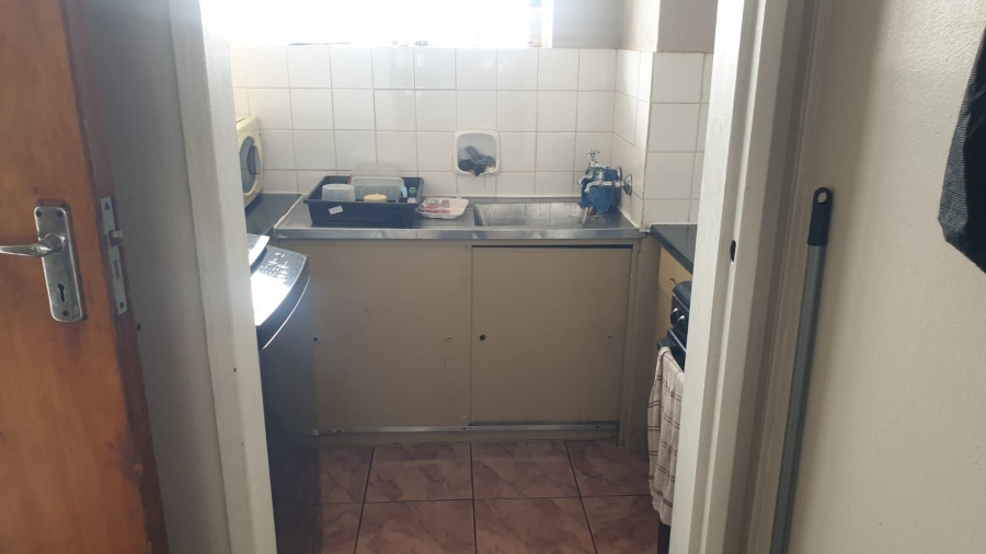1 Bedroom Property for Sale in Sunnyside Gauteng