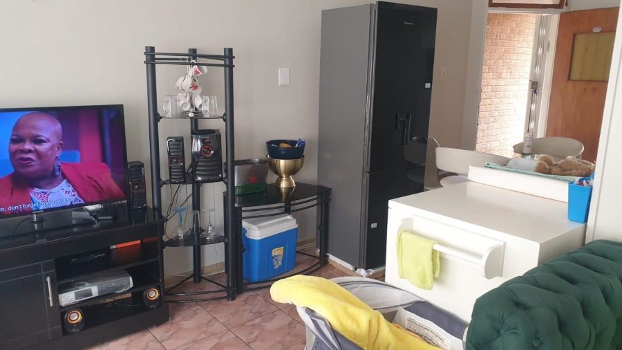 1 Bedroom Property for Sale in Sunnyside Gauteng