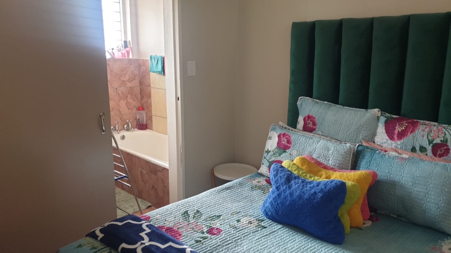 1 Bedroom Property for Sale in Sunnyside Gauteng