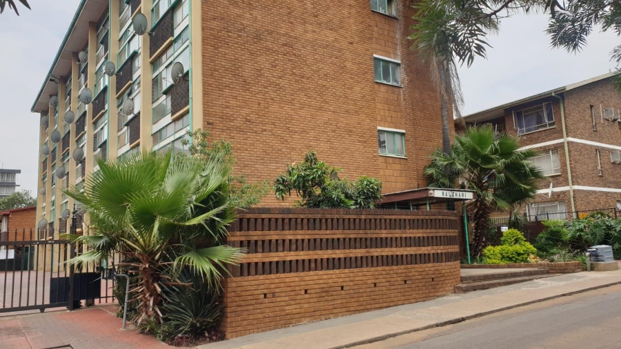 1 Bedroom Property for Sale in Sunnyside Gauteng