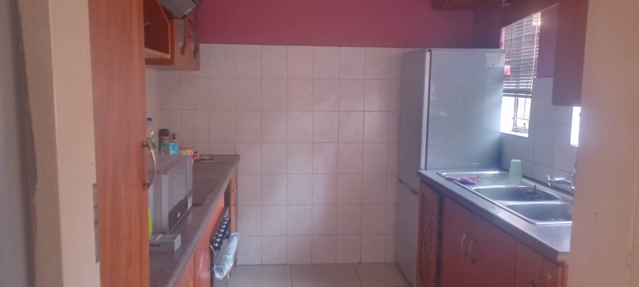 2 Bedroom Property for Sale in Silverton Gauteng