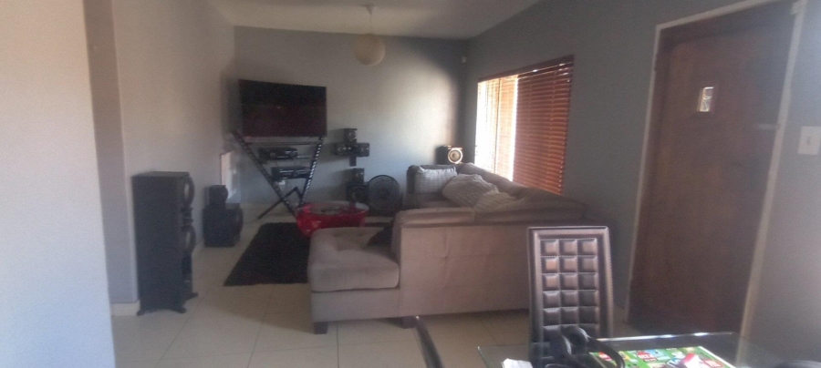 2 Bedroom Property for Sale in Silverton Gauteng