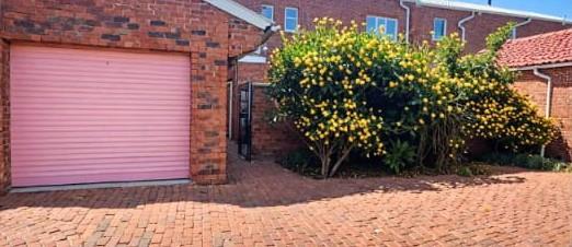 2 Bedroom Property for Sale in Silverton Gauteng